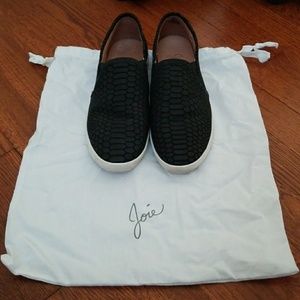 Joie Kidmore black slip-on sneakers
